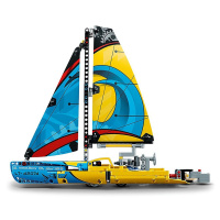 42074 LEGO TECHNIC - Závodní jachta