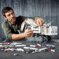 42100 LEGO TECHNIC - Bagr Liebherr R 9800