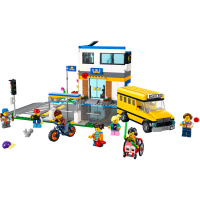 60329 Lego City – Den ve škole