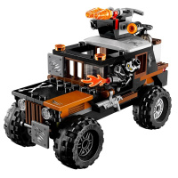76050 LEGO SUPER HEROES - Nebezpečná krádež Crossbonese