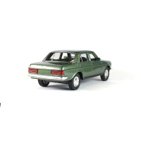 Mercedes Benz W123 1:34