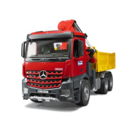 Nákladní auto s jeřábem
