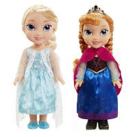 Princezna Elsa a Anna v zimních šatech