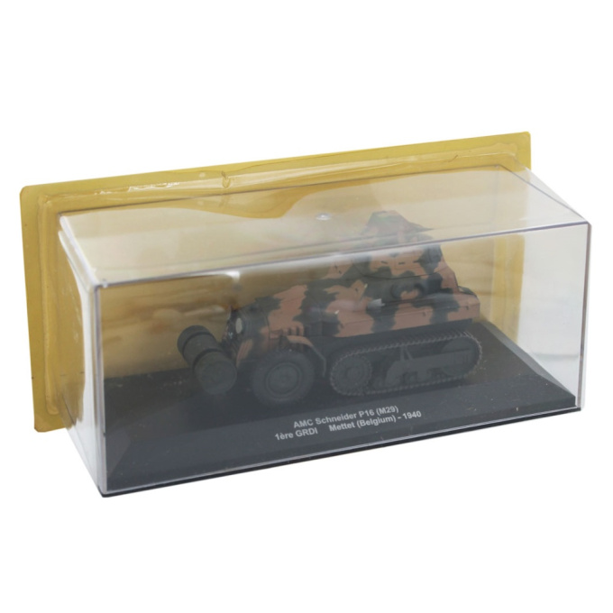 Model vojenského vozidla AMC Schneider P16 - 1:43