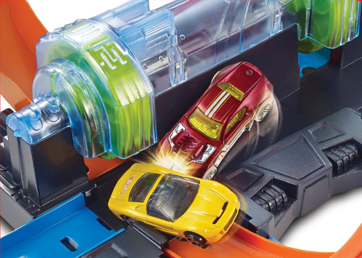 Hot Wheels - Spirálová dráha