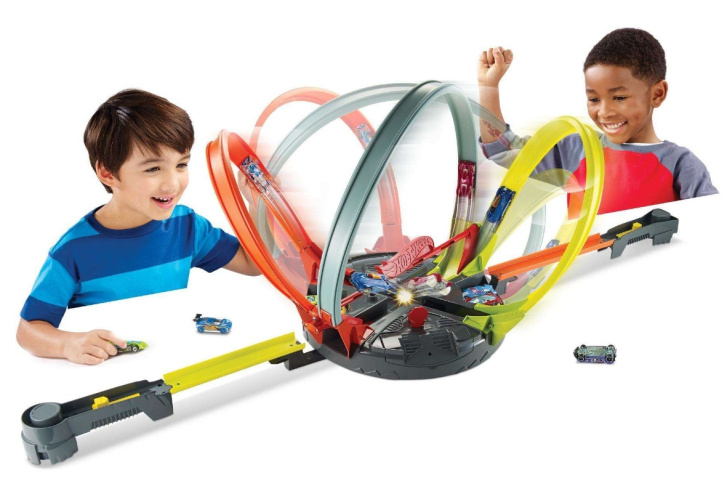 Hot Wheels - Rotující dráha