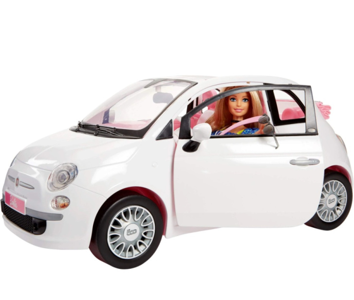 Barbie a Fiat 500