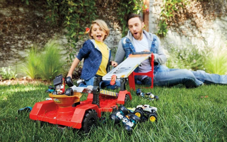 Hot Wheels – Dráha 2 v 1