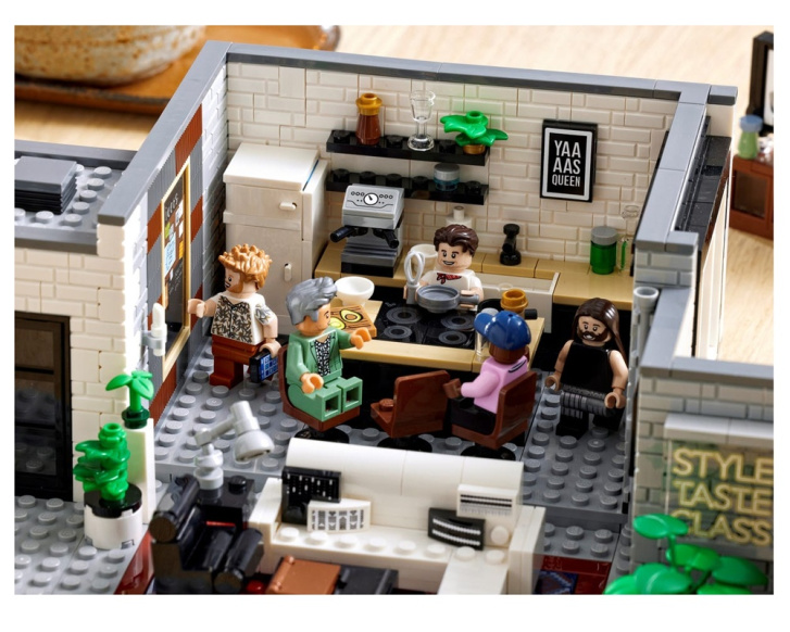 10291 LEGO CREATOR - Queer Eye, byt úžasné pětky