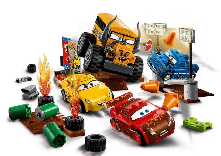 10744 LEGO JUNIORS - Závody Thunder Hollow Crazy 8