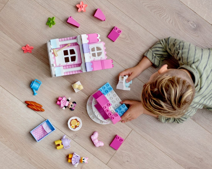 10942 Lego Duplo – Minnie a její domeček