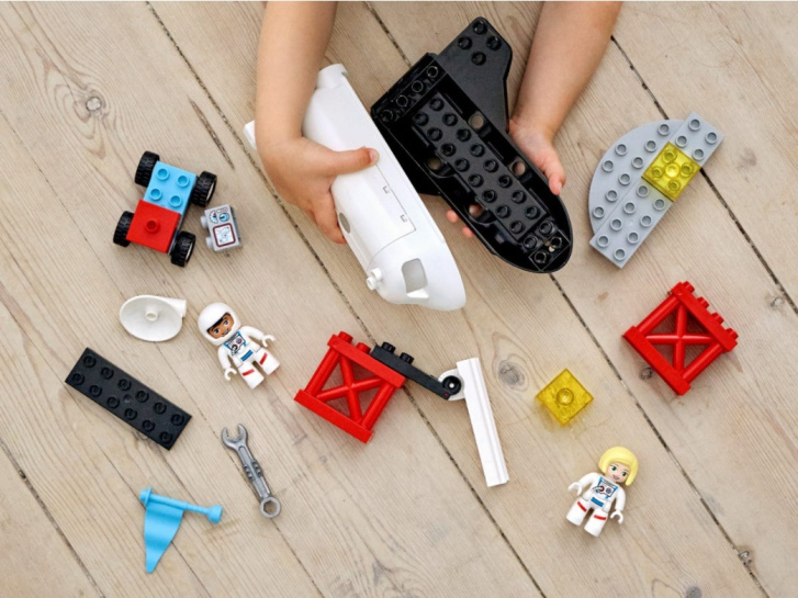 10944 Lego Duplo – Mise raketoplán