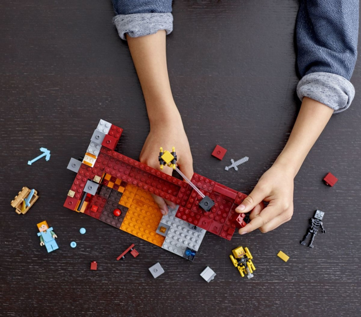 21154 LEGO MINECRAFT - Most ohniváků