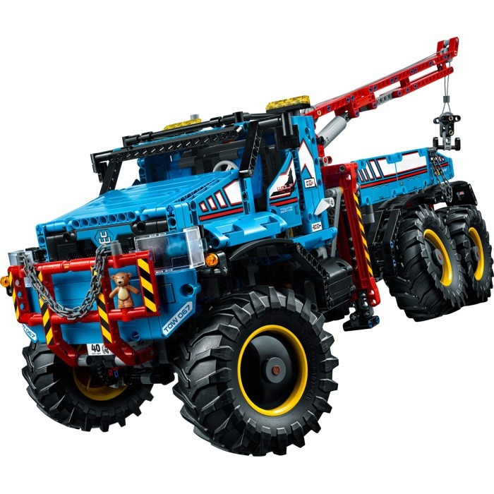 42070 LEGO TECHNIC - Terénní odtahový vůz 6x6