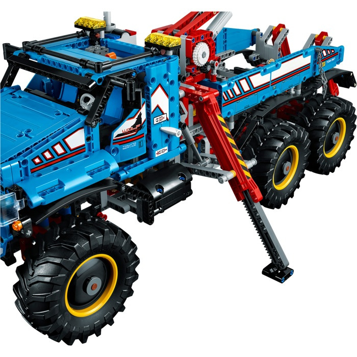 42070 LEGO TECHNIC - Terénní odtahový vůz 6x6