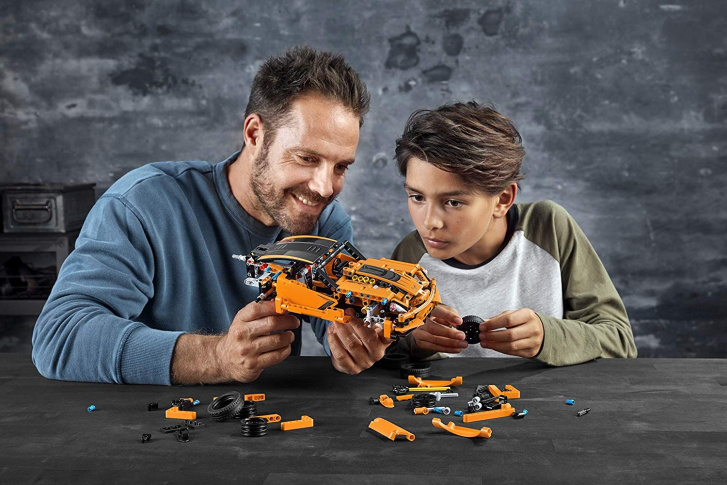 42093 LEGO TECHNIC - Chevrolet Corvette ZR1