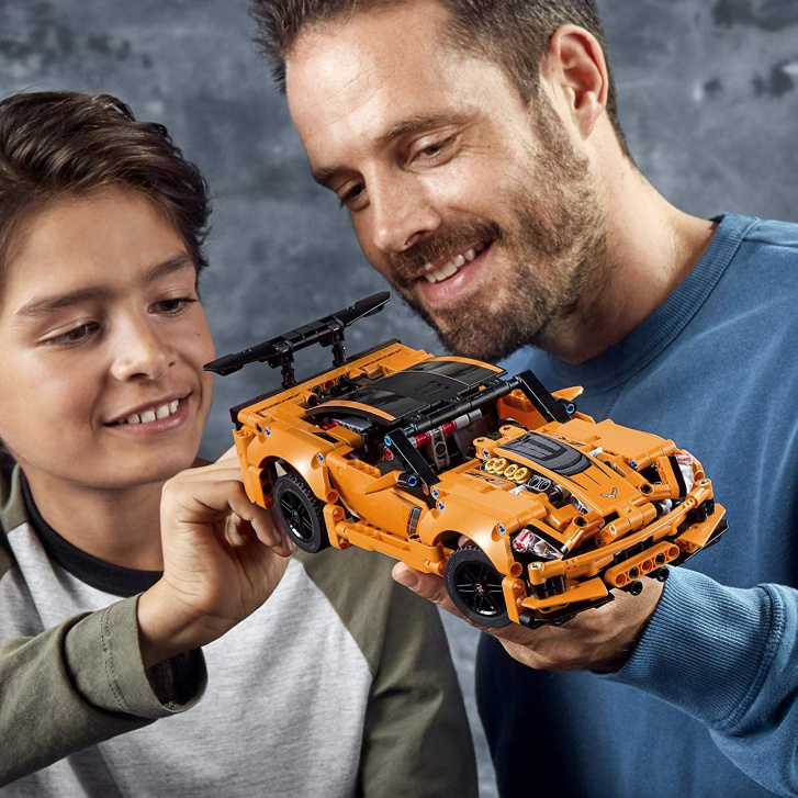 42093 LEGO TECHNIC - Chevrolet Corvette ZR1