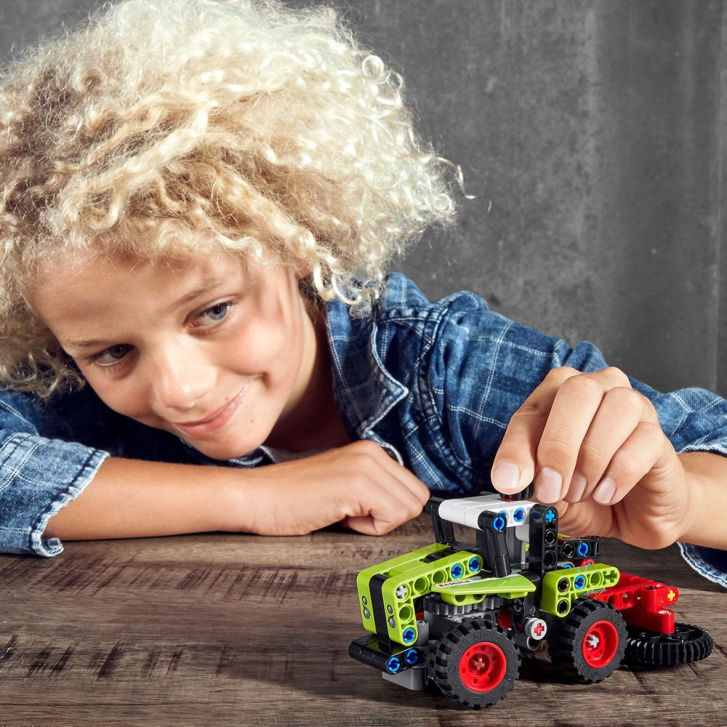 42102 LEGO TECHNIC - Mini CLAAS XERION