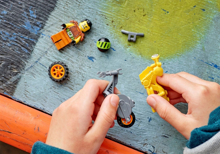 60297 Lego City - Kaskadérské demoliční motorka