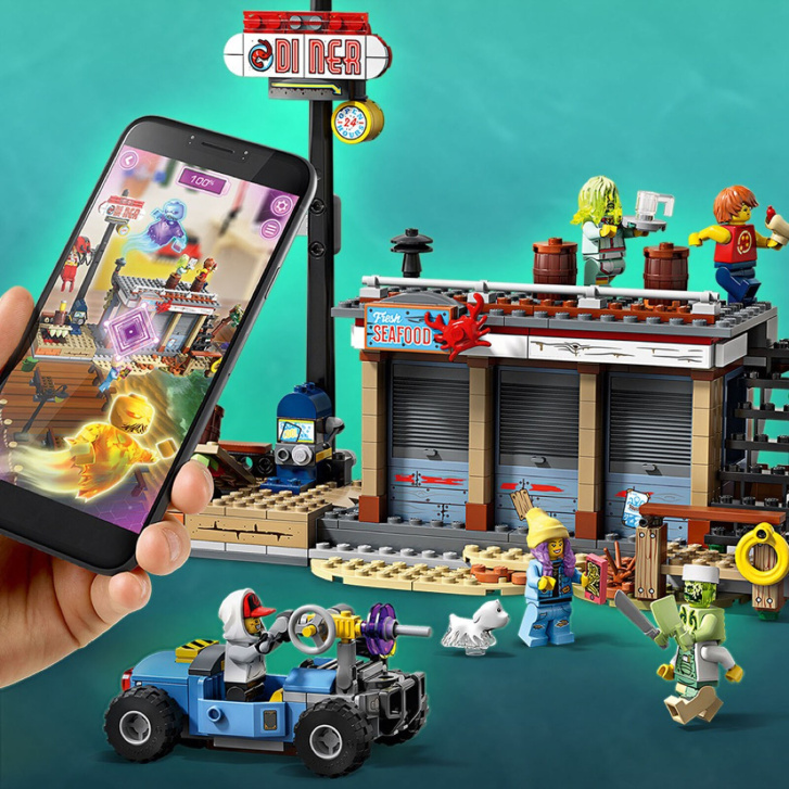 70422 LEGO HIDDEN SIDE - Útok na stánek s krevetami