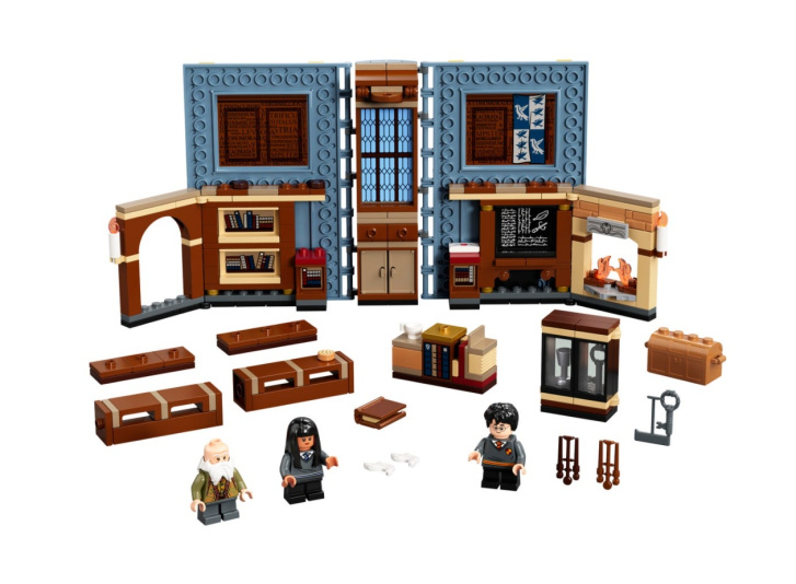 76385 LEGO HARRY POTTER – Kouzelné momenty z Bradavic: Hodina kouzelných formulí