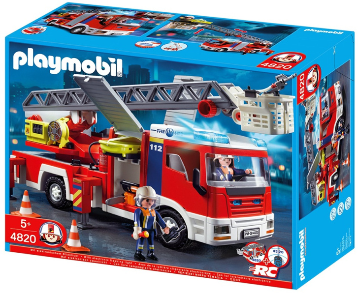 Hasičské auto s výsuvným žebříkem