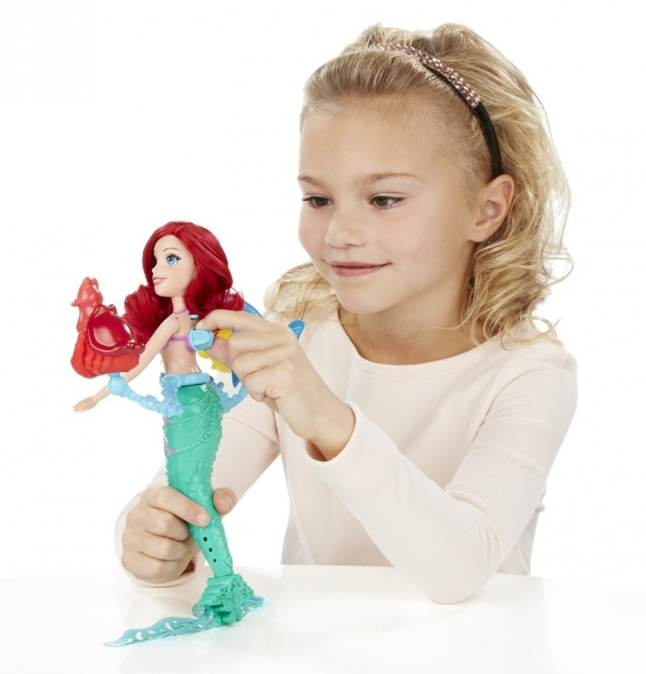 Disney Princess - Panenka Ariel do vody