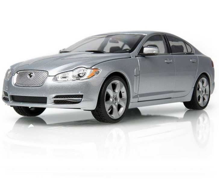 Jaguar XF 1:24