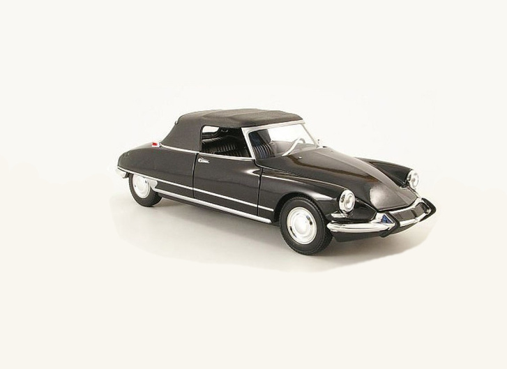 Citroen DS 19 cabriolet 1:24
