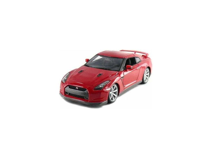 Nissan GTR 1:34