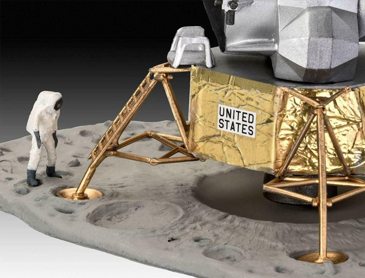 Revell – Apollo 11 Columbia + Eagle 1:96