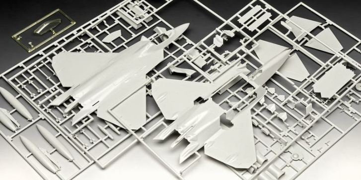 Revell - F - 22A Raptor