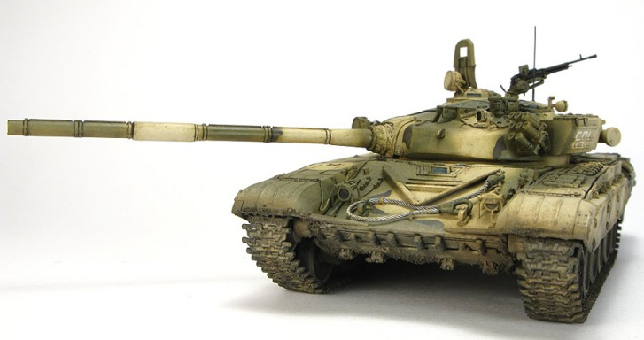 Revell - tank 03149 - Soviet Battle T-72 M1 (1:72)