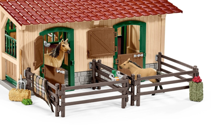 Schleich - Stáj s koňmi