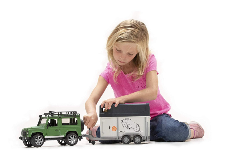 Bruder - Land Rover s přívěsem