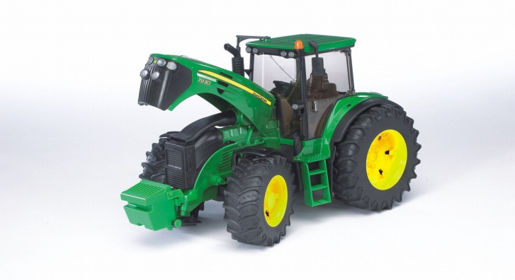 Traktor JD 7930
