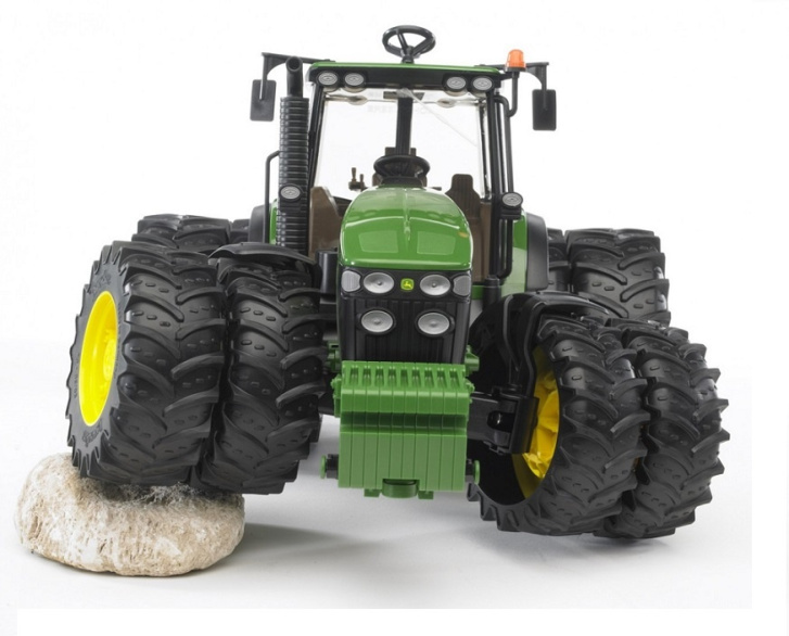 Traktor John Deer 7930