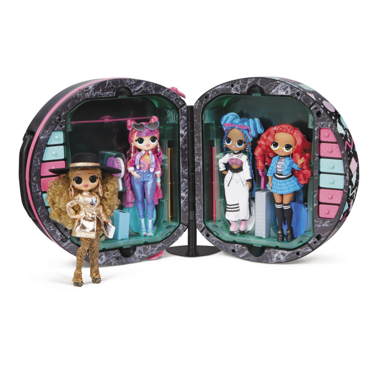 L.O.L. Surprise! O.M.G. Fashion Closet On-The-Go!