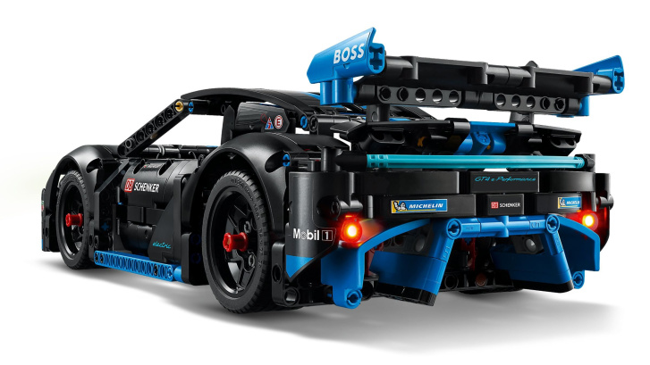 42176 Lego Technic – Závodní auto Porsche GT4 e-Performance