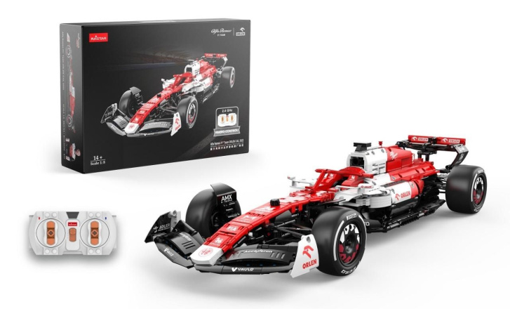 R/C Stavebnica Alfa Romeo F1 C42 1:8