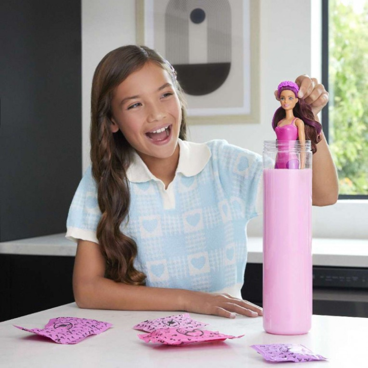 Barbie – Color Reveal