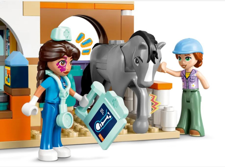 42651 Lego Friends – Veterinární klinika pro koně a domácí mazlíčky