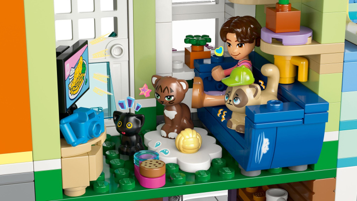 42670 Lego City – Apartmány a obchody v městečku Heartlake