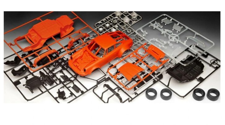 Revell - Porsche 934 RSR "Jägermeister"