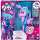 My Little Pony– Izzy Moonbow